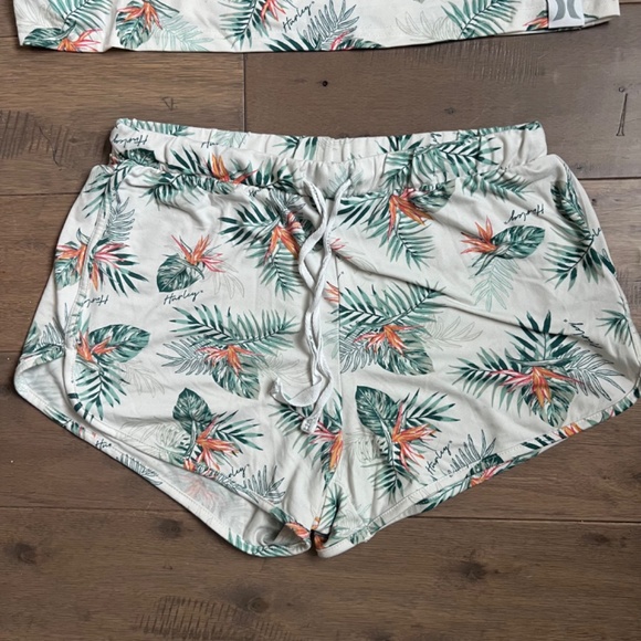 Hurley Palm Voyage Soft and Cozy Pajama Set - Picture 3 of 8